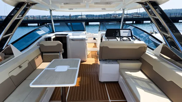 Aquila 32