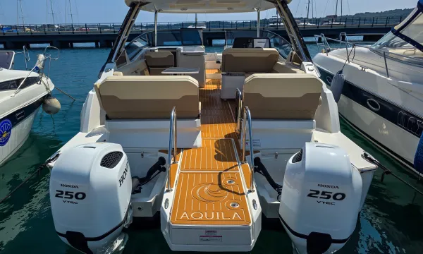Aquila 32