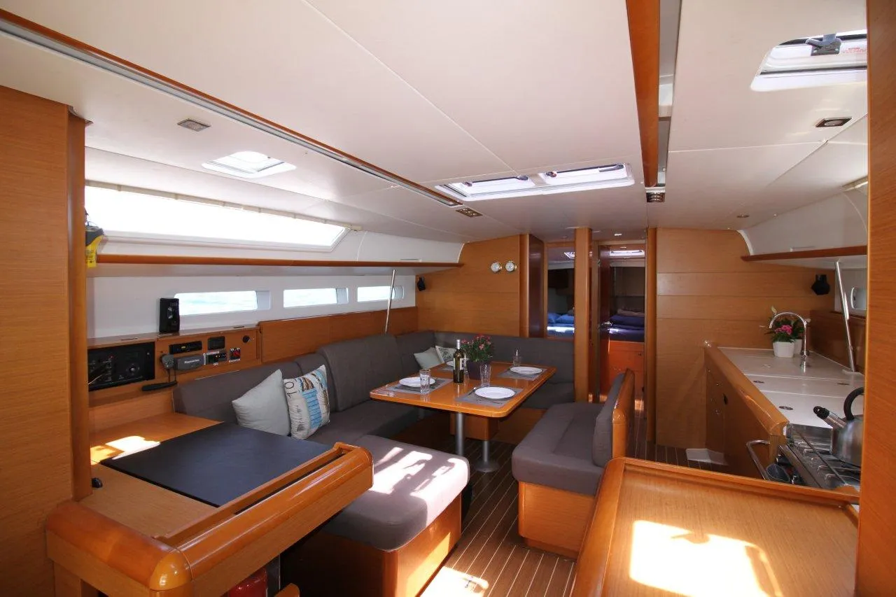 King of hearts - (A/C - Generator - Refit 2022) - Yelkenli içinde Alimos