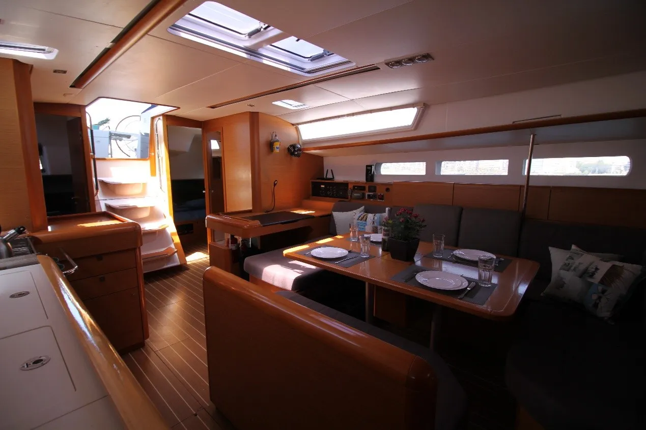 King of hearts - (A/C - Generator - Refit 2022) - Yelkenli içinde Alimos