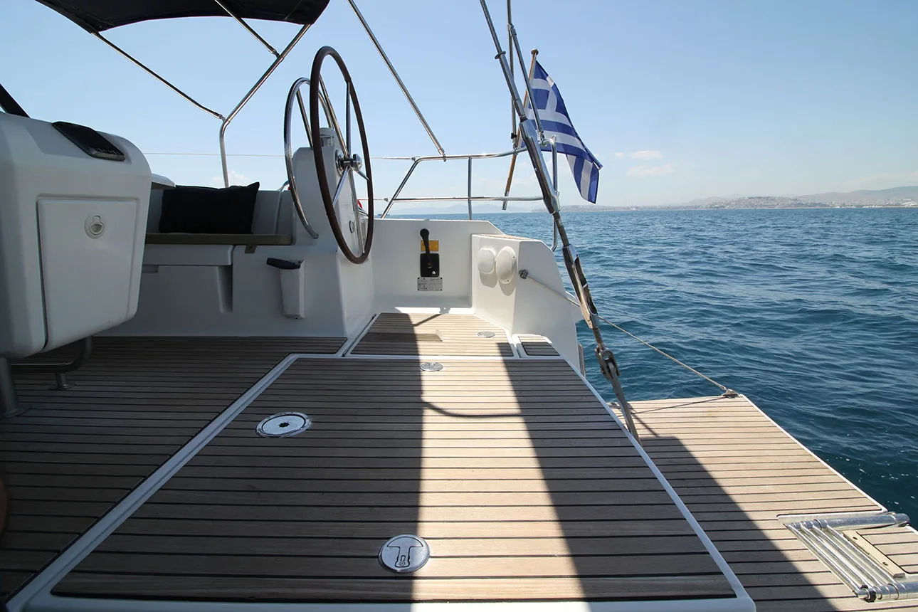 Lucky Slot - (A/C - Generator - Refit 2024) - Sailboat in Alimos