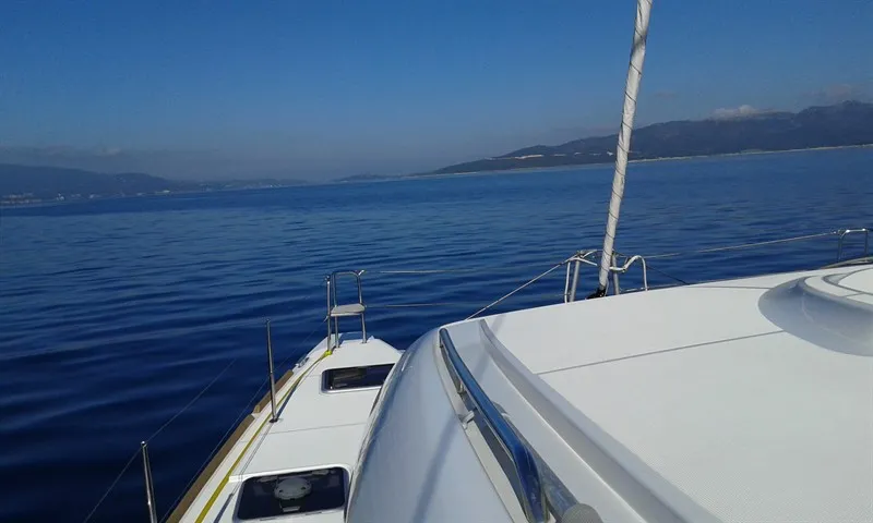 Le Grand Bleu - Catamaran in Kontokali