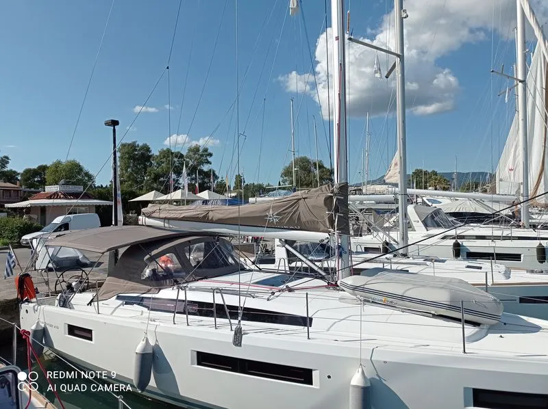 LFK-410AA - Sailboat in Lefkada