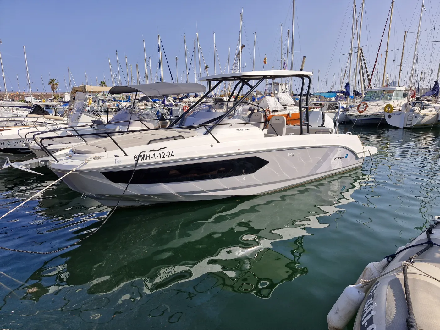 BITELCHÚS - Motor Yat içinde Barcelona
