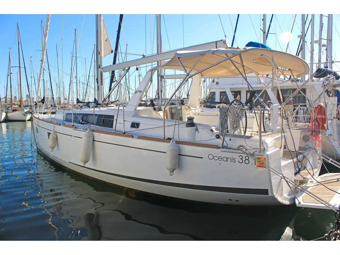 VITA - Sailboat in Barcelona