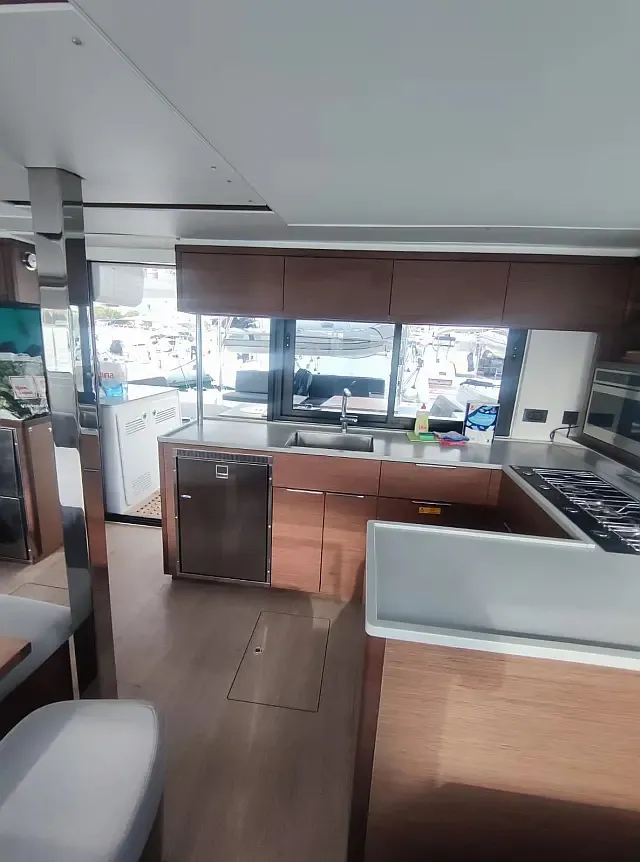 Coolway - Katamaran içinde Trogir