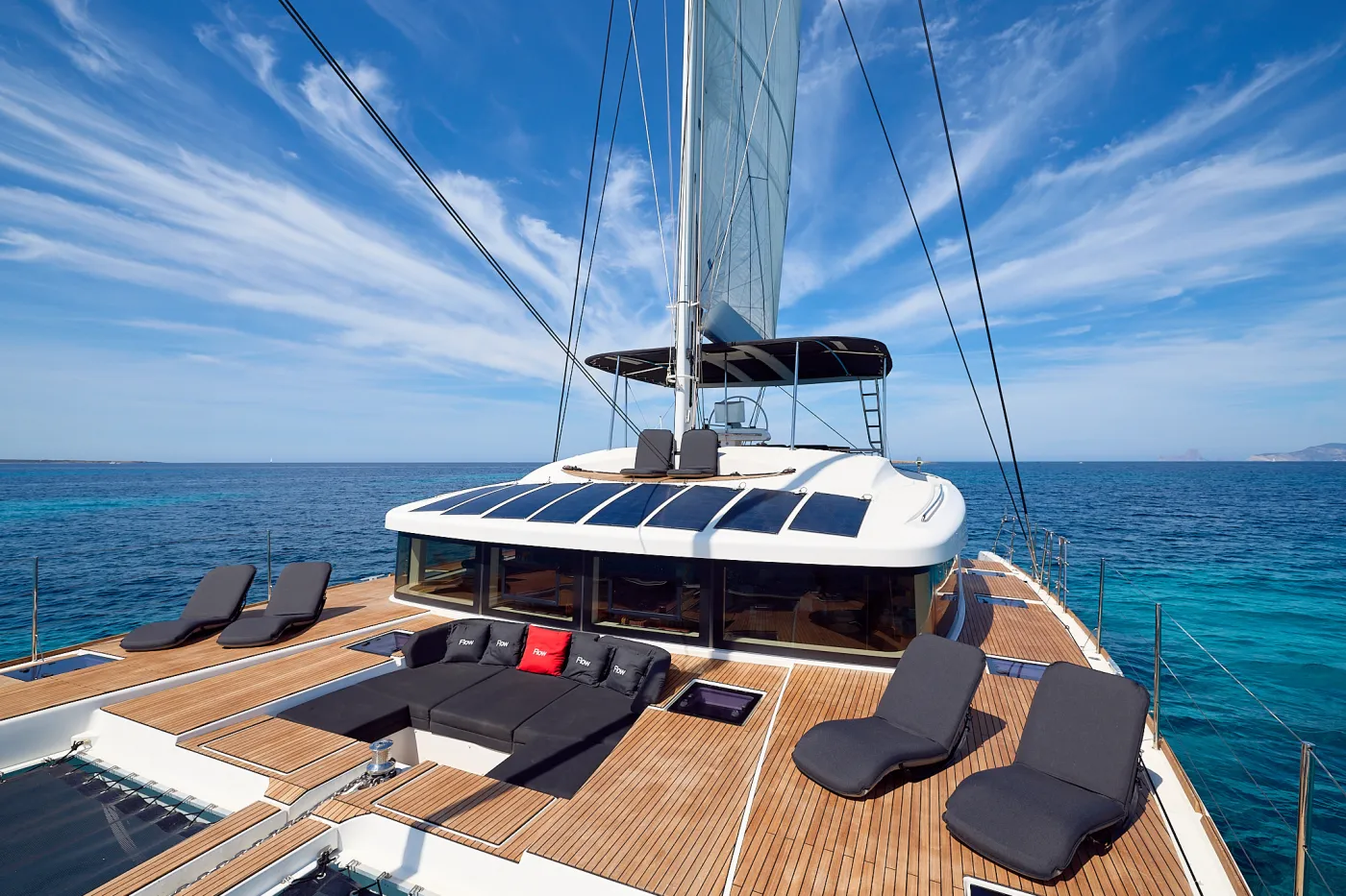 Flow - Catamaran in Sant Antoni de Portmany