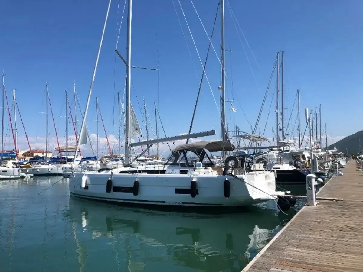 Emphasis - Sailboat in Ligia