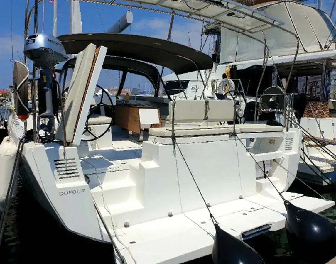 Emphasis - Sailboat in Ligia