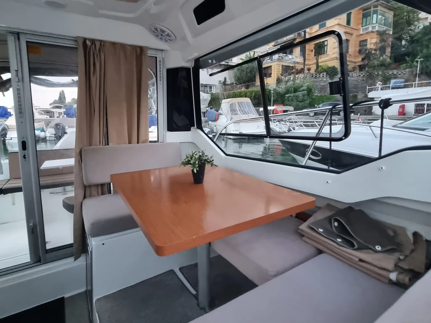 Classic - Motor Yacht in Opatija