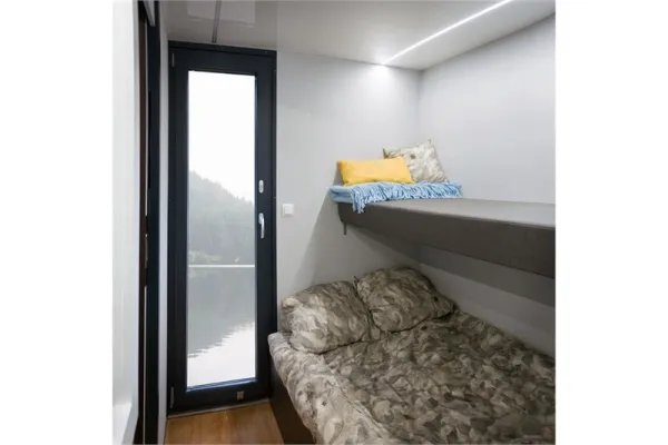 Campi 300 V