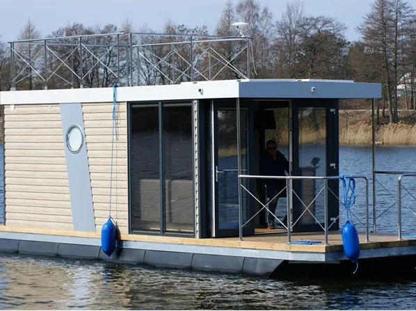 Campi 300 V - Other in Drachten