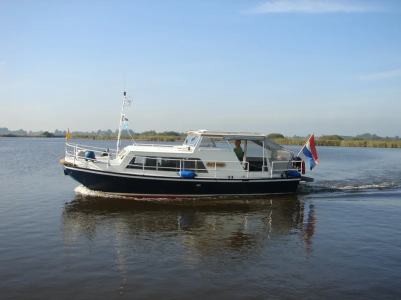 Eau Sauvage - Motor Yacht in Drachten