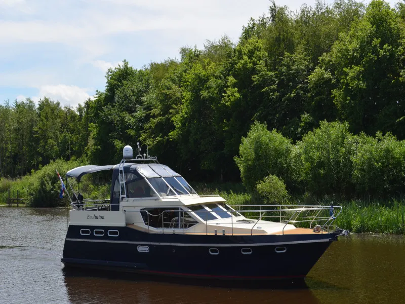 Evolution - Motor Yacht in Drachten