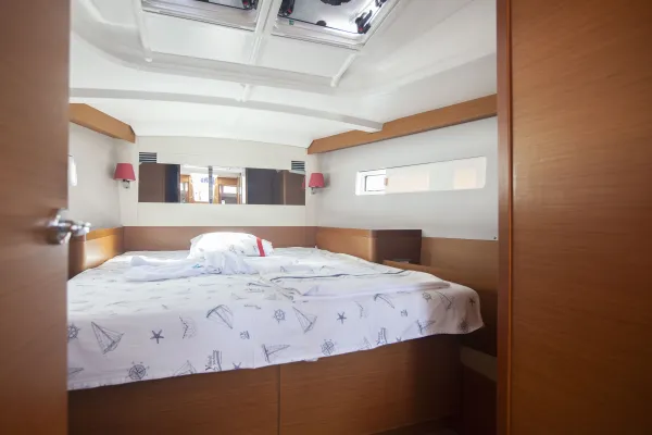 Front Cabin