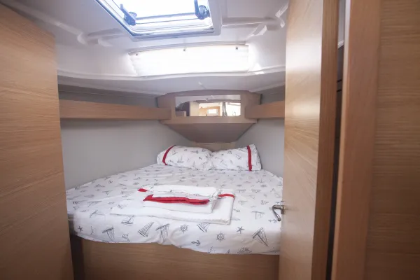 Front Cabin