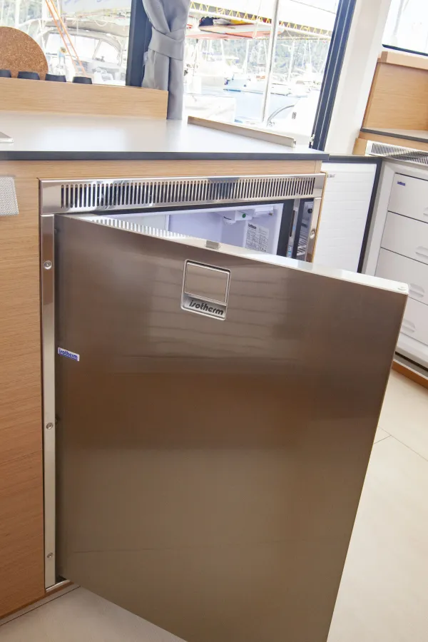 Fridge