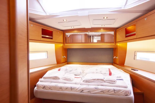 Front Cabin