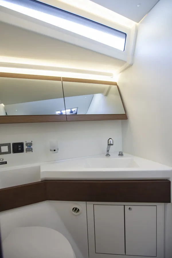 Front WC (port side)