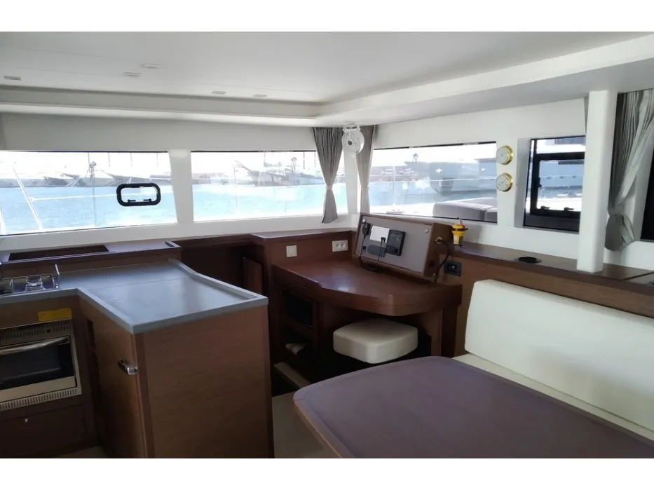 Grecostar - Catamaran in Alimos