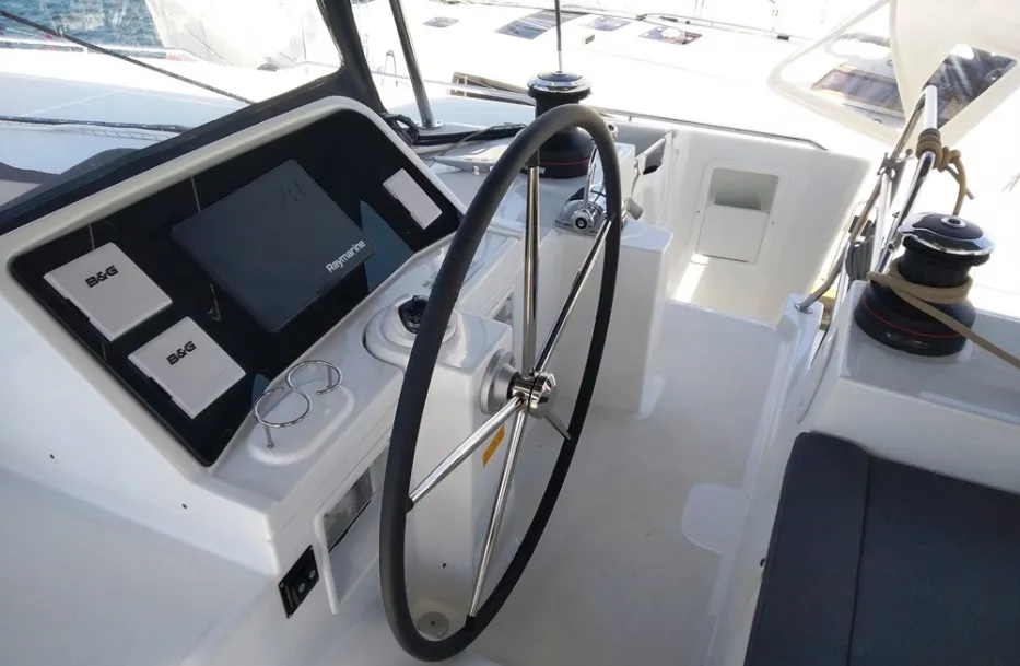 Grecostar - Catamaran in Alimos