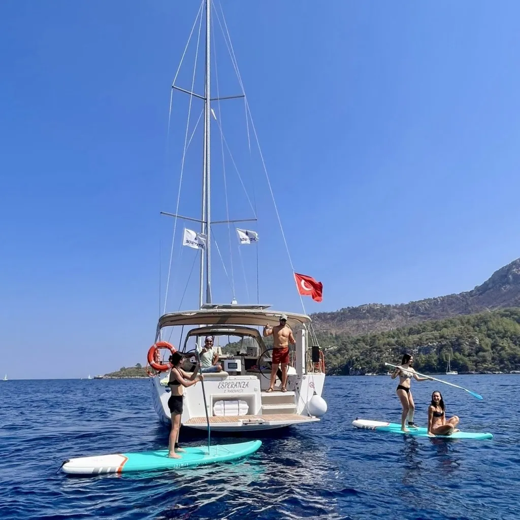 Esperanza - Sailboat in Adaköy