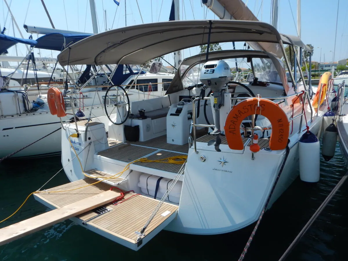 Adamastos - Sailboat in Preveza