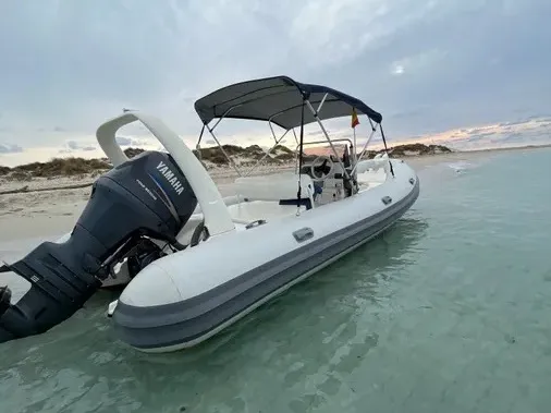 Narai - Motor Yacht in Santa Eulària des Riu