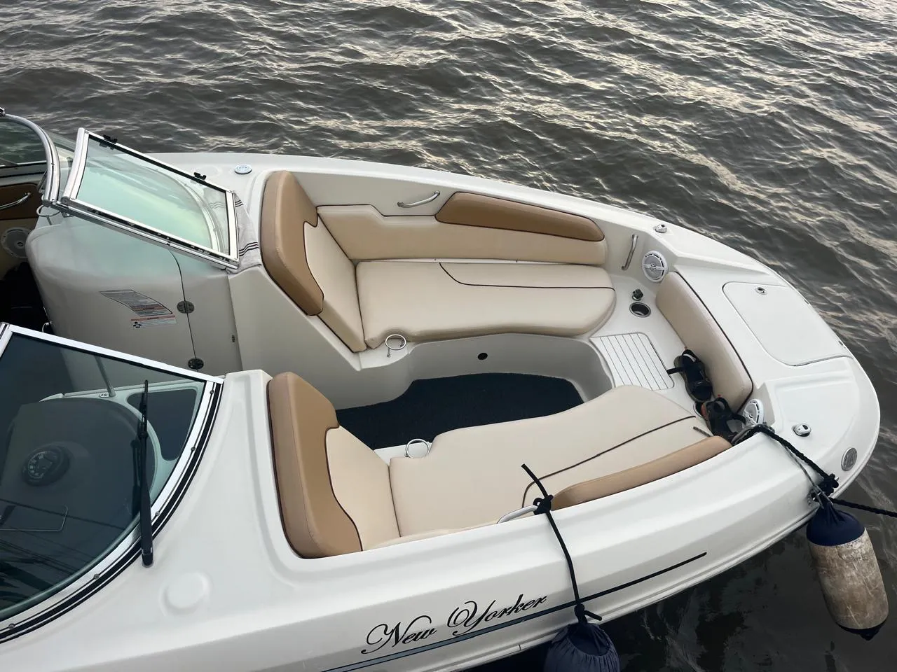 New Yorker - Motor Yacht in Wadi Bandar