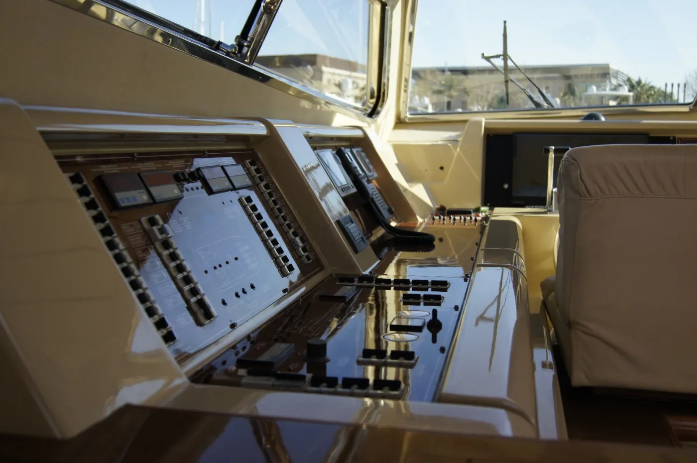 Tres Sirenas - Motor Yat içinde Palma