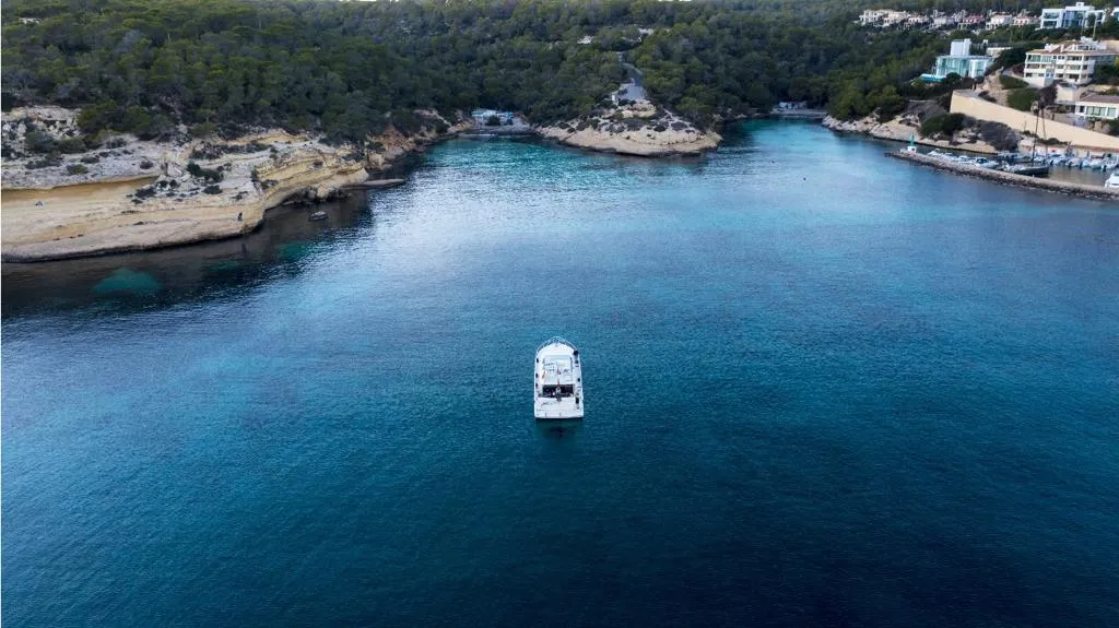 Tres Sirenas - Motor Yat içinde Palma