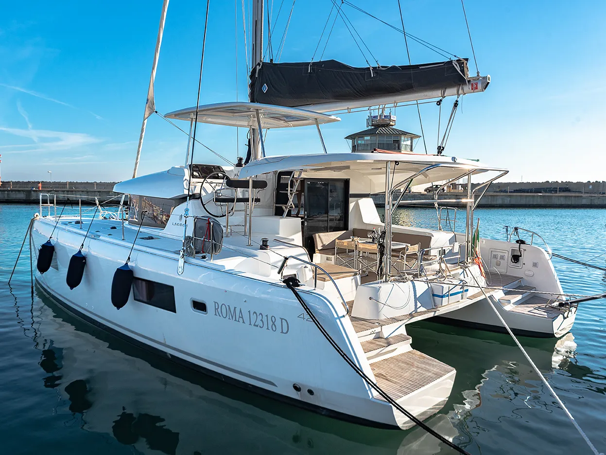 Beatrix - Catamaran in Cagliari