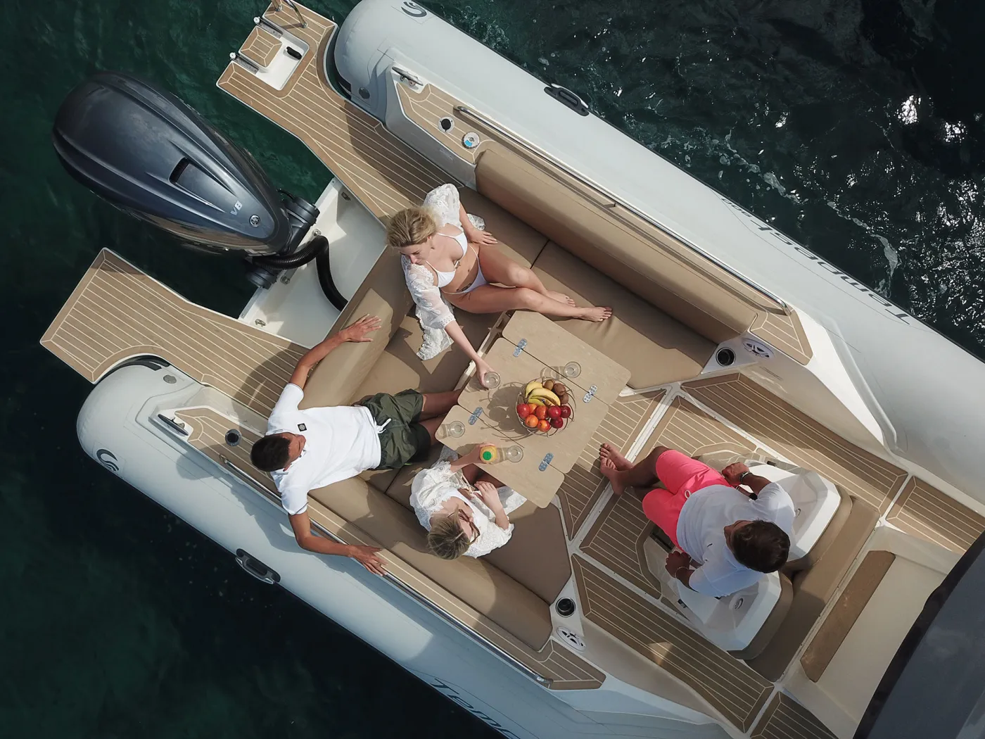 Maxi Rib - Motor Yat içinde Portisco