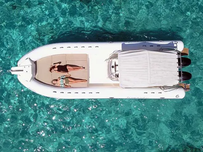 Maxi Rib - Motor Yat içinde Portisco