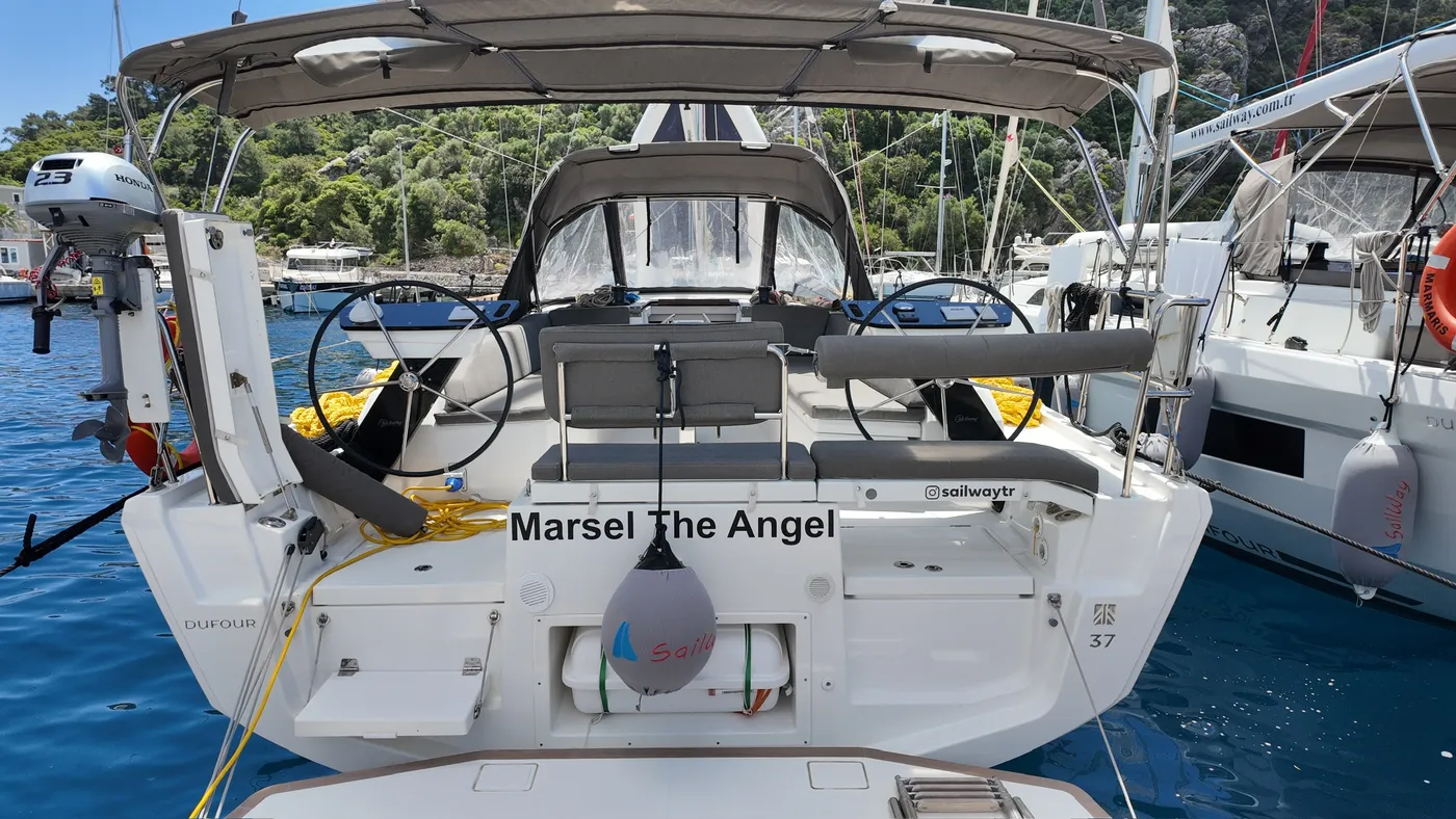 Marsel The Angel - Yelkenli içinde Adaköy