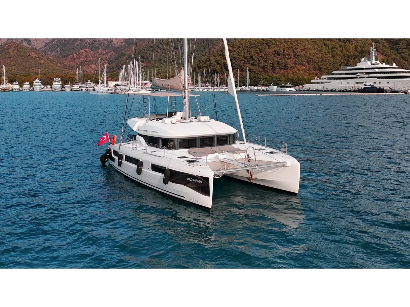 Alchera - Catamaran in Sarıana