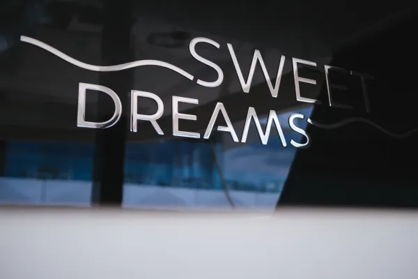 SWEET DREAMS