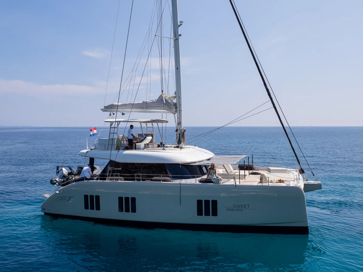 SWEET DREAMS - Catamaran in Kaštel Gomilica