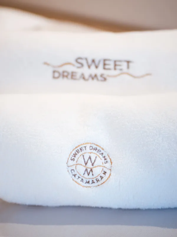 SWEET DREAMS