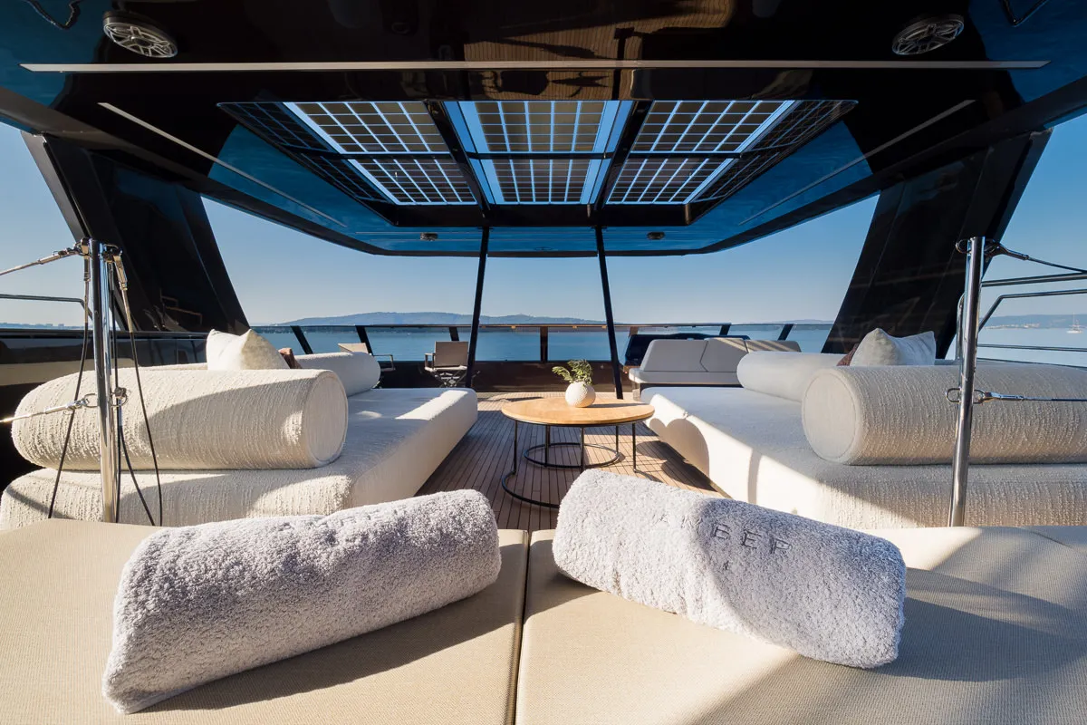 AMBER ONE - Catamaran in Kaštel Gomilica