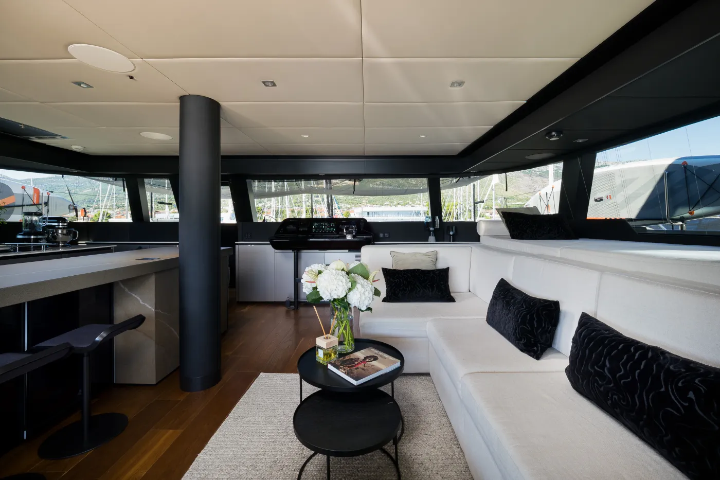 AHALYA - Catamaran in Kaštel Gomilica