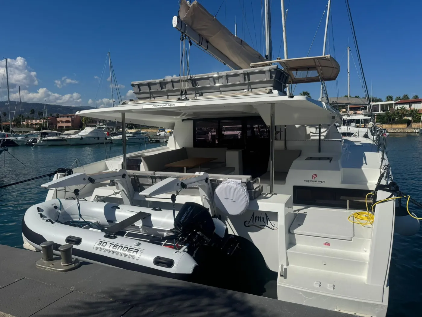 Amia - Catamaran in Tonnarella