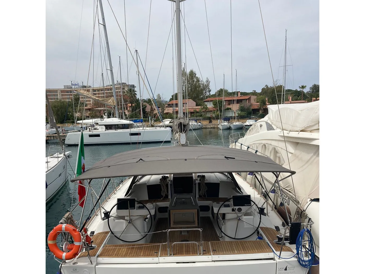 Sirius - Sailboat in Tonnarella