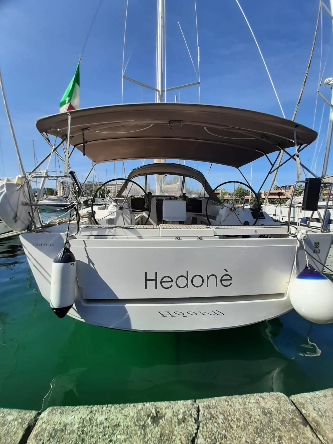 Hedoné - Yelkenli içinde Tonnarella