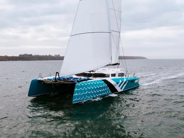 Avel Vaez - Catamaran in Lavrio
