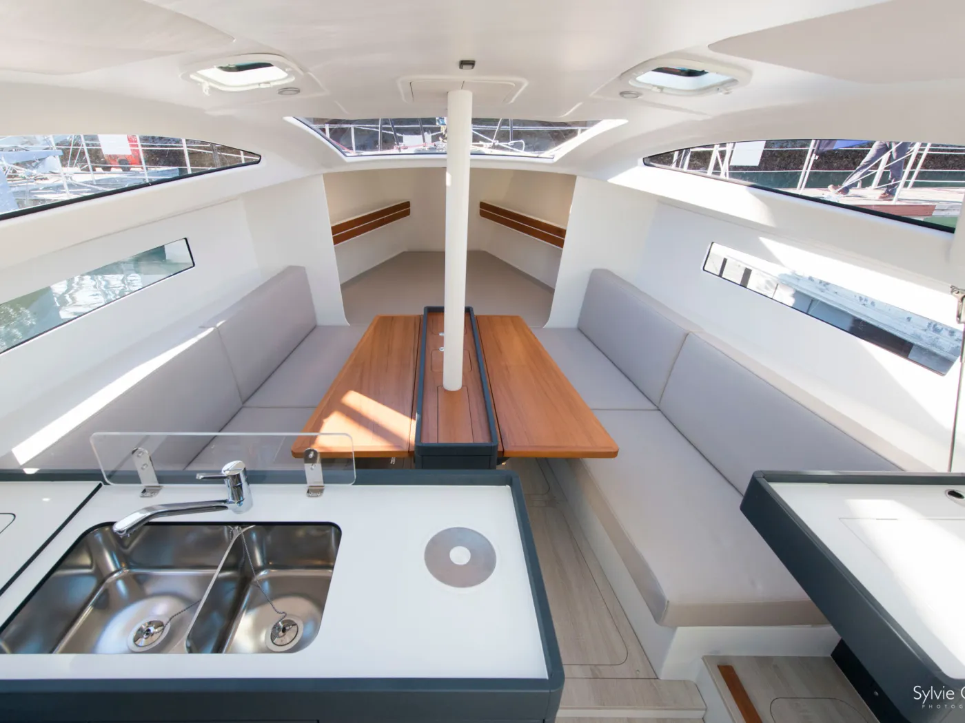 GUSTY 4 - Yelkenli içinde La Rochelle