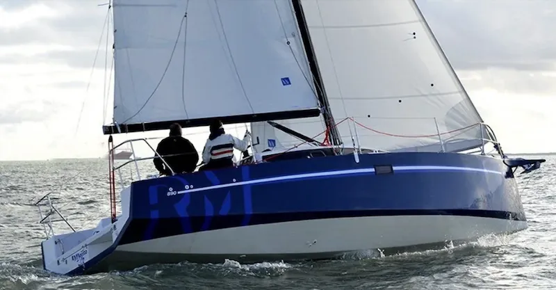 Shore Line - Yelkenli içinde La Rochelle