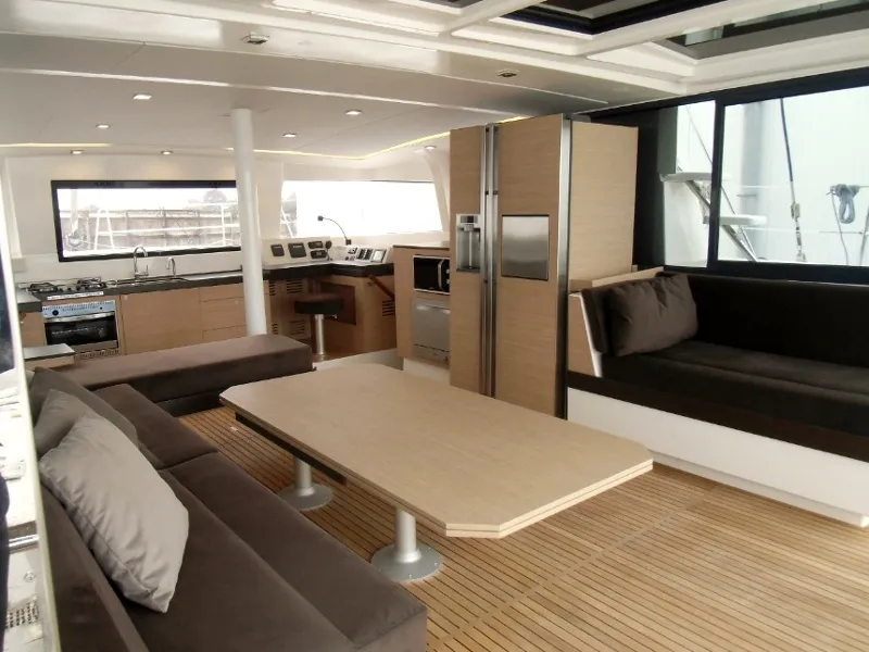 Daddy (A/C, Generator, Watermaker) - Catamaran in Anzio
