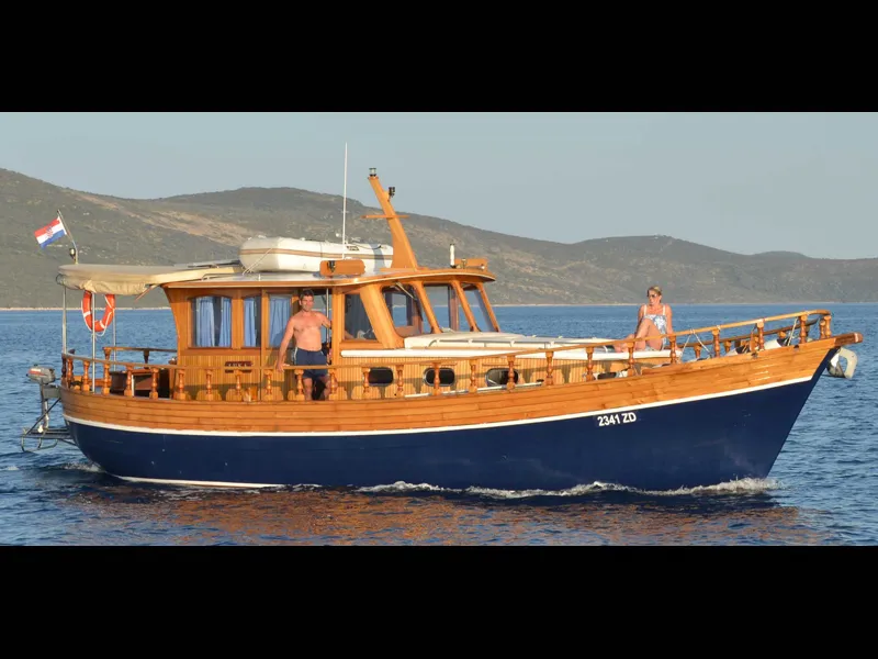 LUKA - Motor Yacht in Zadar