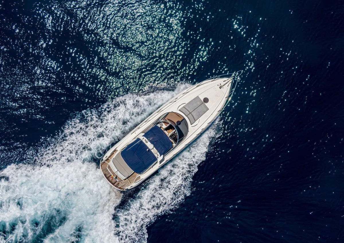 Navarone - Motor Yacht in Mikonos